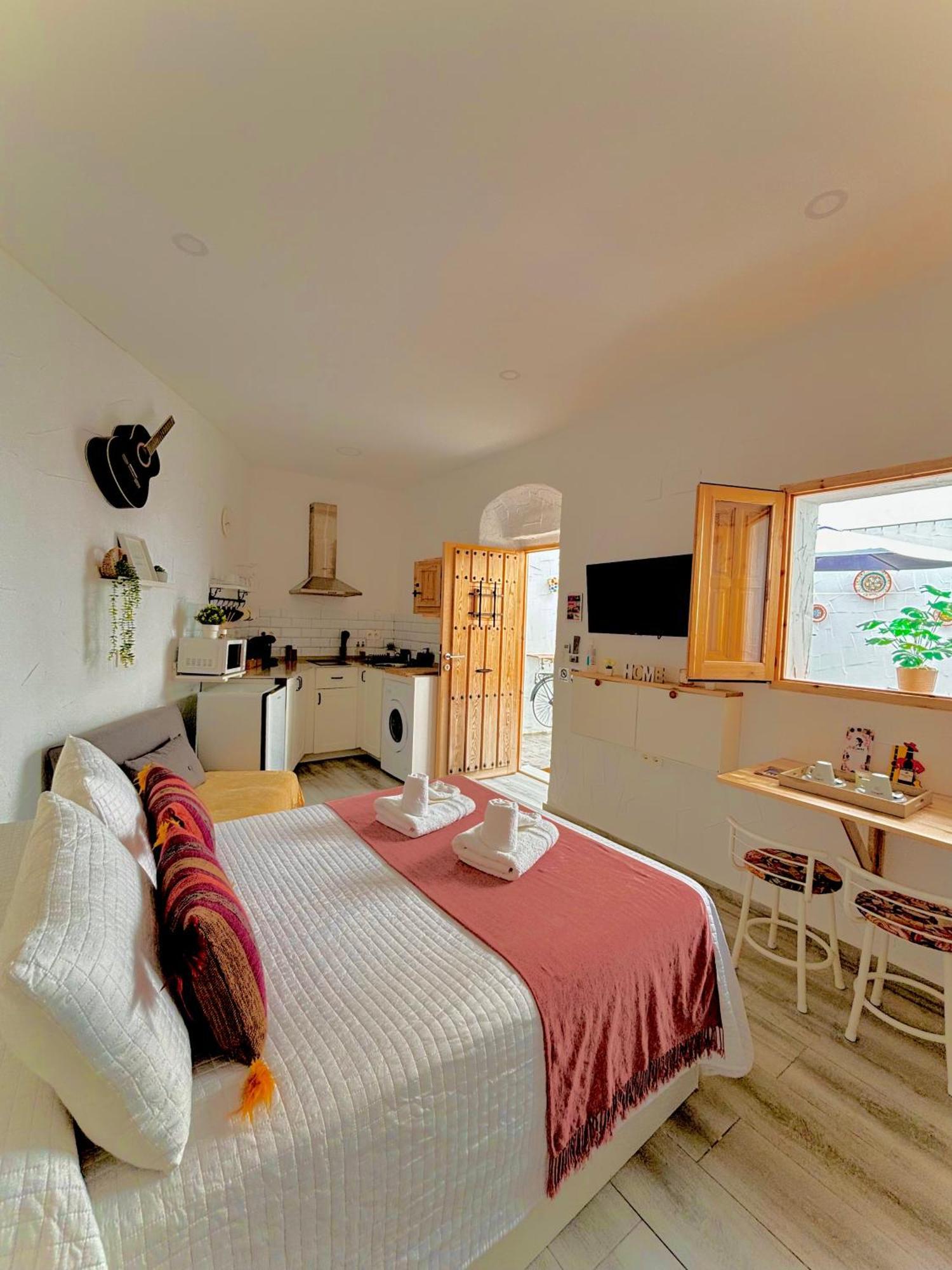 Apartamento La Lola - Patio Privado ヘレス エクステリア 写真