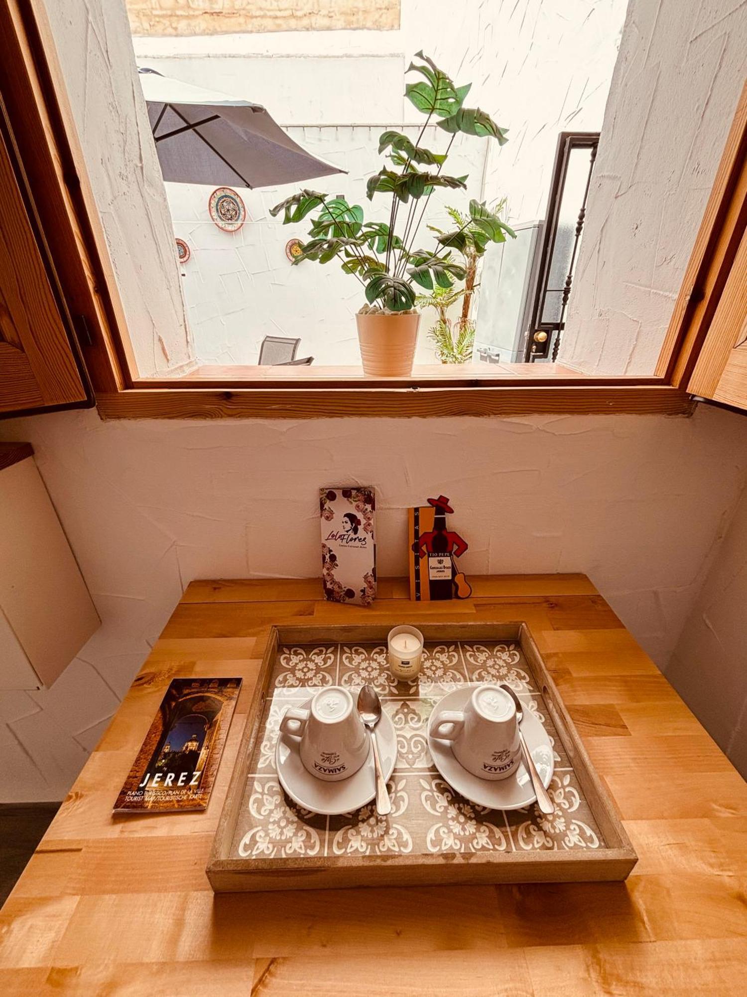 Apartamento La Lola - Patio Privado ヘレス エクステリア 写真